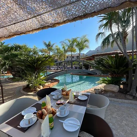 & Marina D'arone Piana (Corsica)