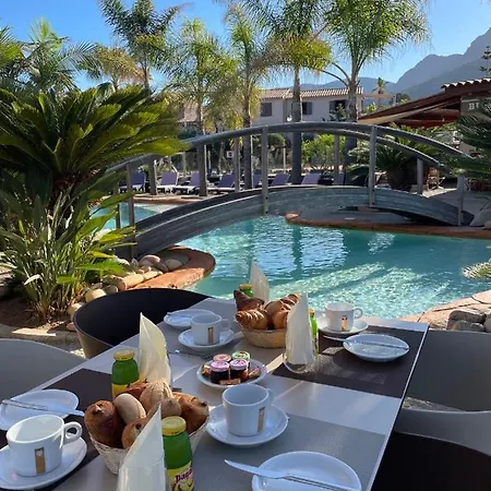 & Marina D'arone * Piana (Corsica)