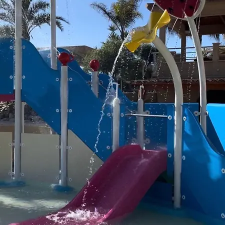 Résidence De Marina D'arone Hébergement de vacances *