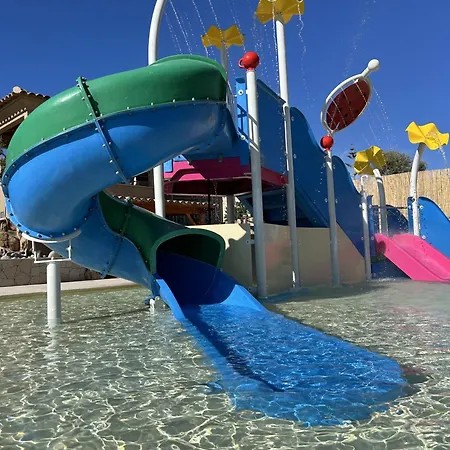 Hébergement de vacances Résidence De Marina D'arone