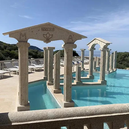 Ferienhaus & Marina D'arone *
