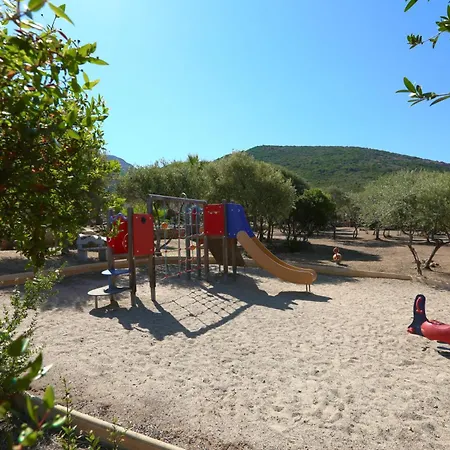 Ferienhaus & Marina D'arone *