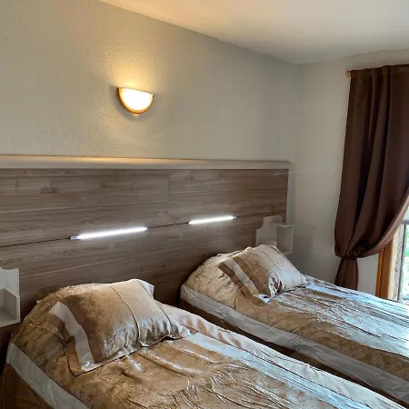 Ferienhaus & Marina D'arone *
