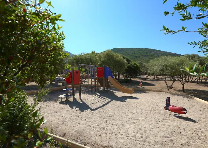 Holiday home & Marina D'arone *