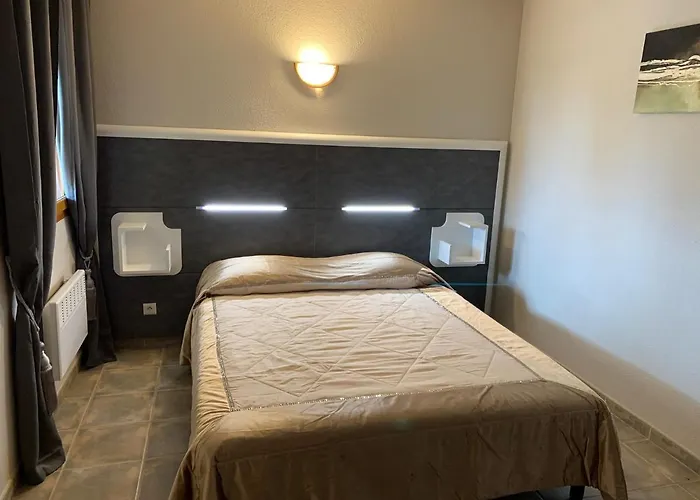 Holiday home & Marina D'arone Piana (Corsica)